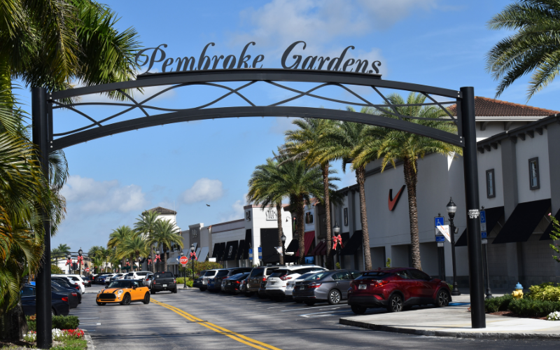 JAS Powder Coating Our Projects Pembroke Gardens Outdoor Mall (800 × 500 px)